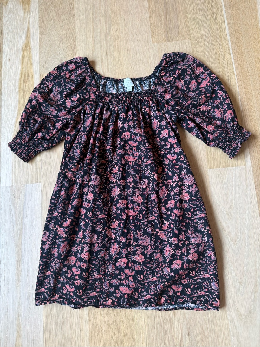 Roan + Ryan Size Small Black Dress with Pink Floral Print and Puff Sleeves